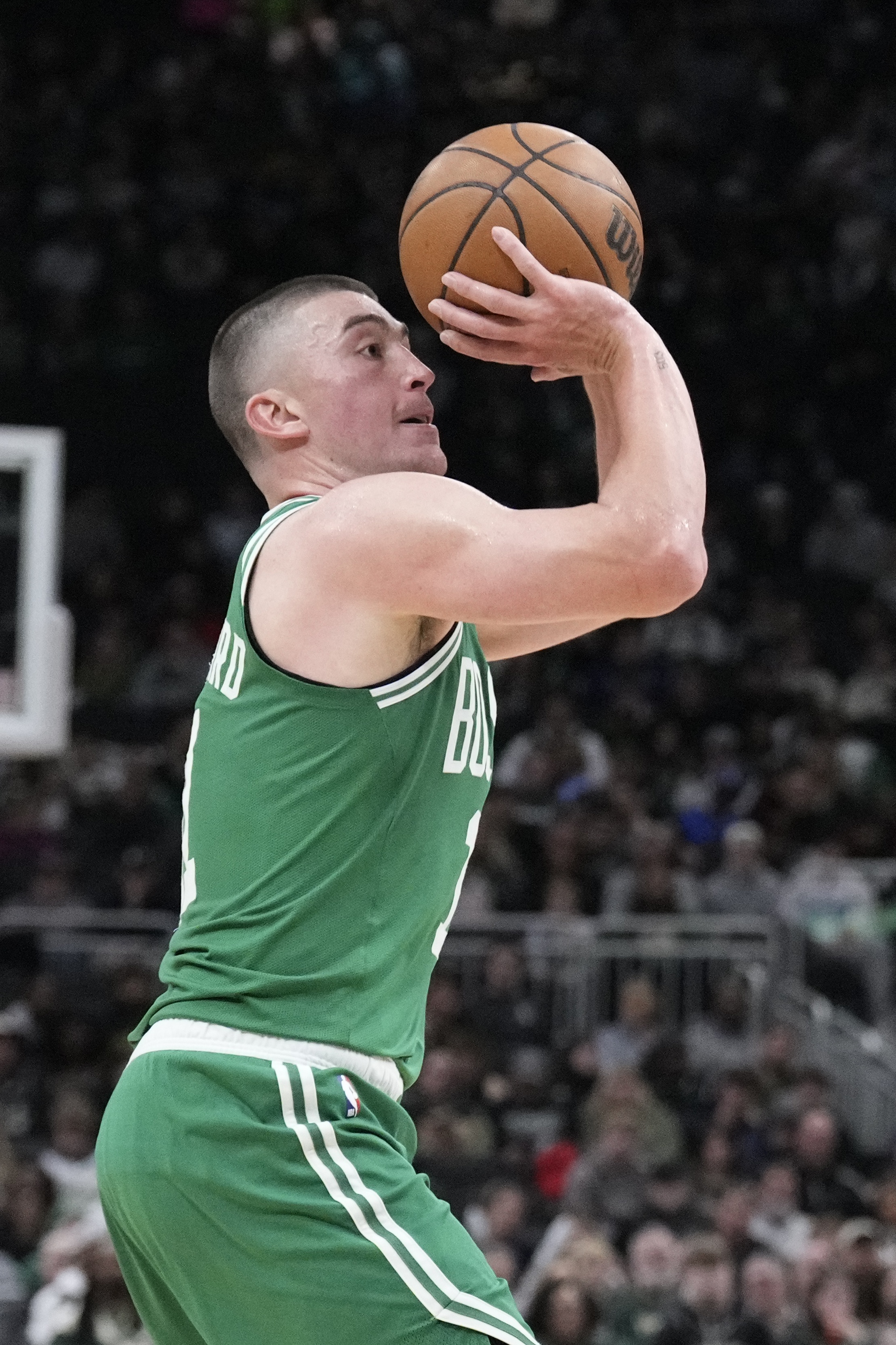 完美世界电竞官网-今天我当家！普理查德23投10中&amp;三分10中5 砍下25分4板9助